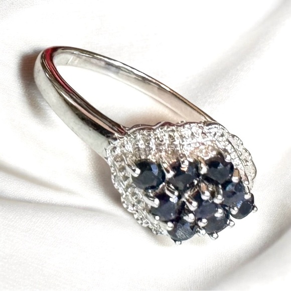 Genuine Sapphire Cluster Sterling Silver Ring (9) - Picture 5 of 6